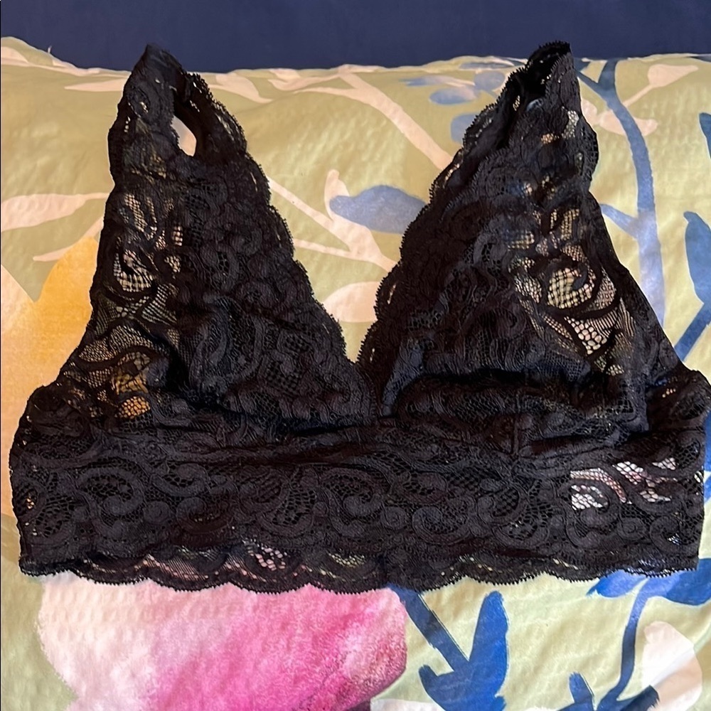 Black lace cami bra